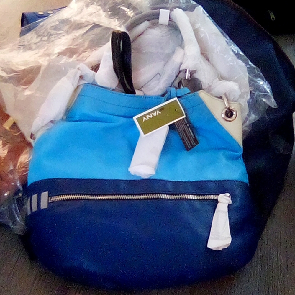 Dr Yany purse